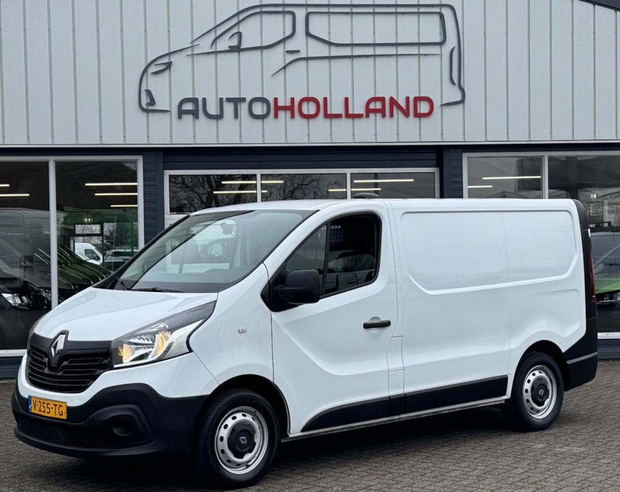 Renault Trafic - 1.6 DCI 70KW 95PK EURO 6 AIRCO/ CRUISE CONTROL/ NAVIGATIE/ PARKE - AutoWereld.nl