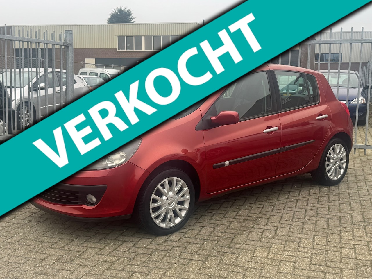 Renault Clio - 1.4-16V Exception 5 deurs 98PK! NL AUTO NAP! Leer l Airco l Cruise l LM velgen l MTF-stuur - AutoWereld.nl