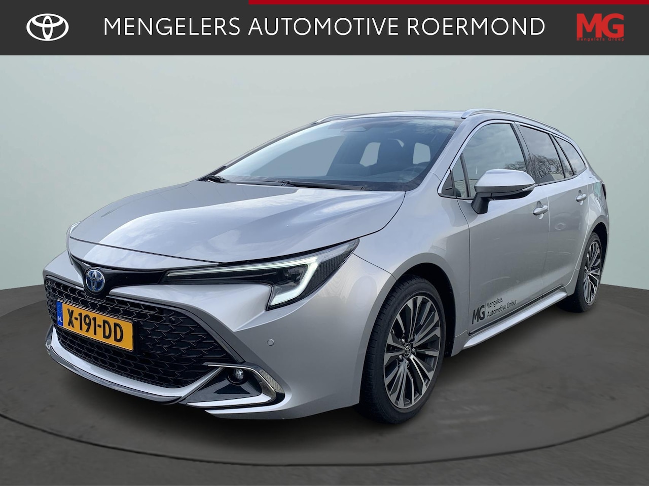 Toyota Corolla Touring Sports - 1.8 Hybrid First Edition | DEMO - AutoWereld.nl