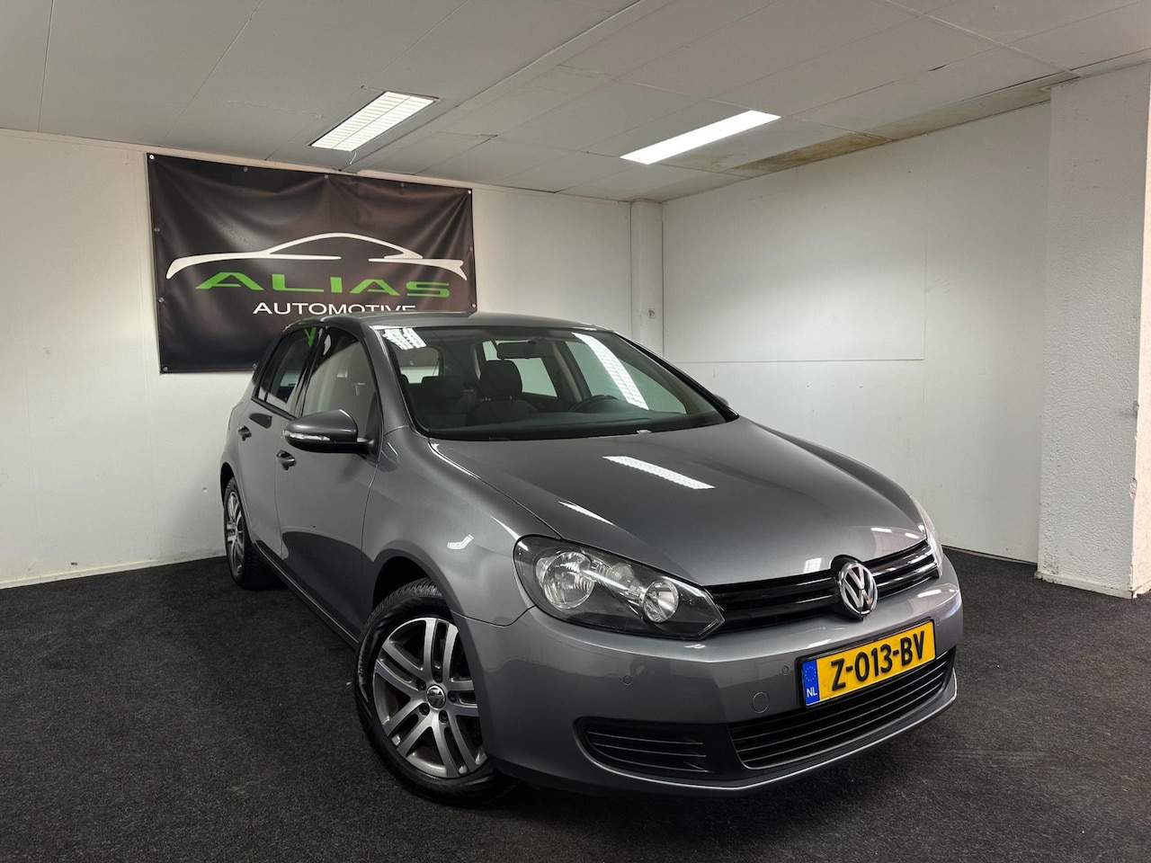 Volkswagen Golf - 1.4 TSI Trendline 2009 - PDC - APK 2026 - NAP! - AutoWereld.nl