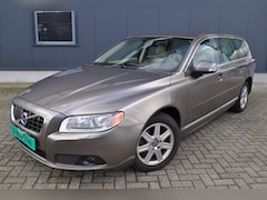 Volvo V70 - 2.0 Summum, netto ex. € 8.250, Four-C, Adapt Cruise, Lane corr, Bliss, etc