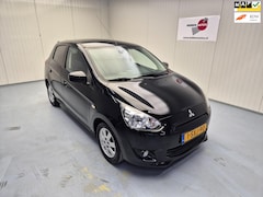 Mitsubishi Space Star - 1.2 Instyle Automaat Navi Camera Airco Ecc Alu Velgen