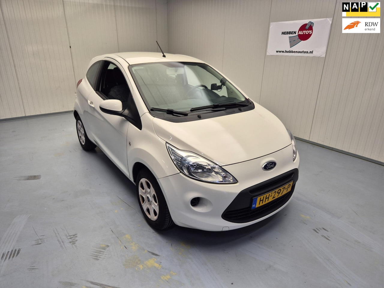 Ford Ka - 1.2 Style Navigatie Airco - AutoWereld.nl