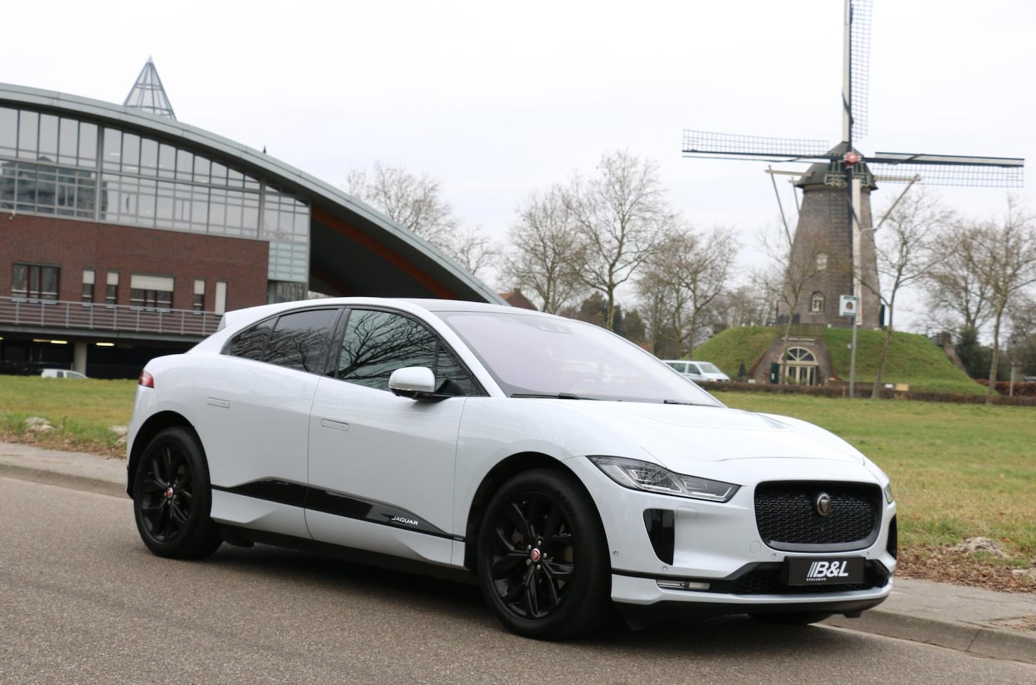 Jaguar I-PACE - EV400 HSE 90 kWh Full Option 1e eigenaar SportStoelen Luchtvering Panoramadak Trekhaak Hea - AutoWereld.nl