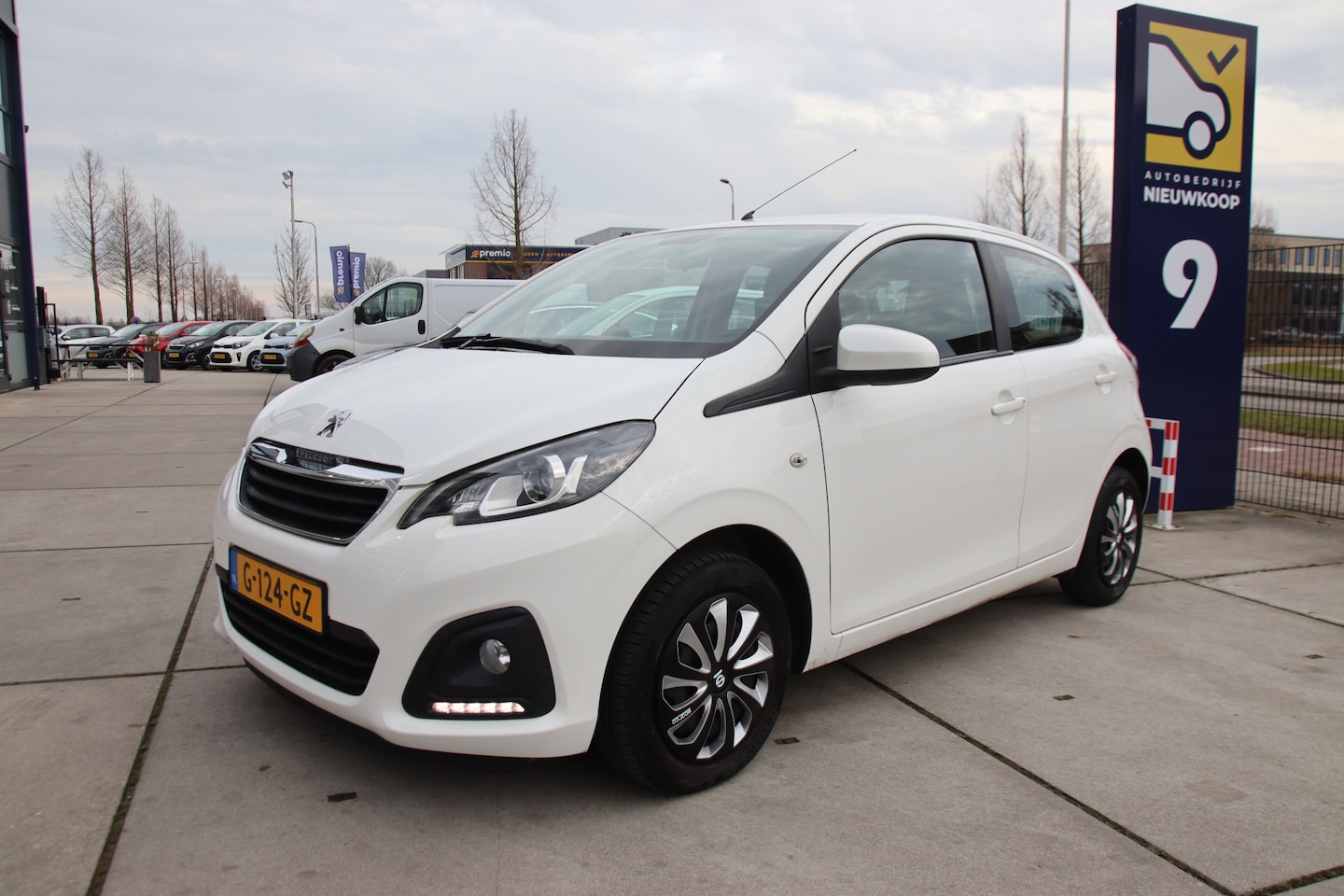 Peugeot 108 - 1.0 e-VTi Sparco Navi, PDC, Airco, 5drs, NL auto, 1e eig! Aanbieding! - AutoWereld.nl