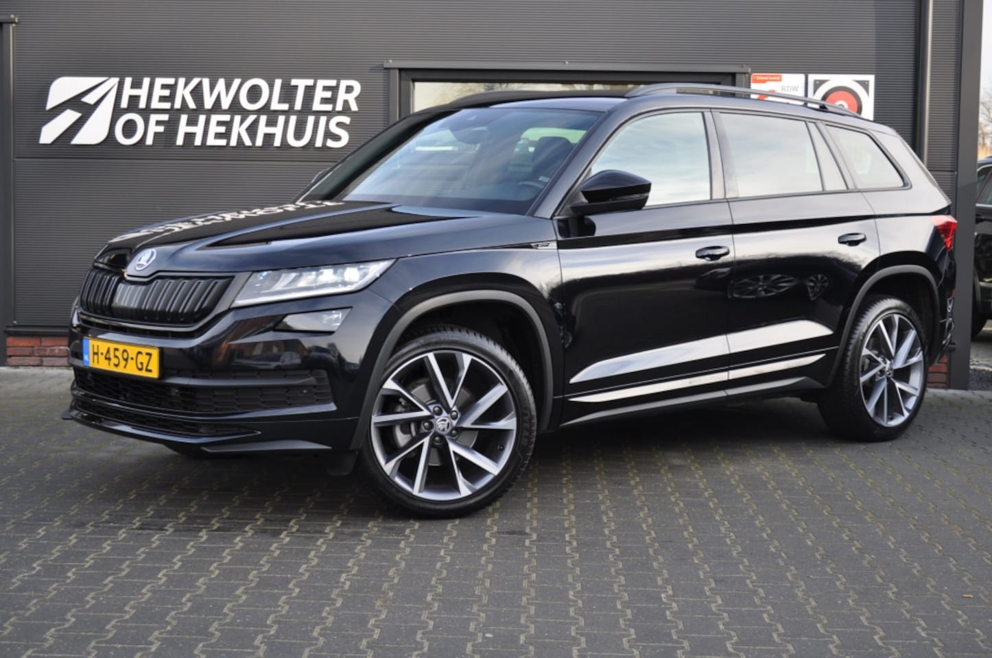 Skoda Kodiaq - 1.5 TSI 150 PK DSG Sportline B. 7p | Trekhaak | Virtual | Keyles - AutoWereld.nl