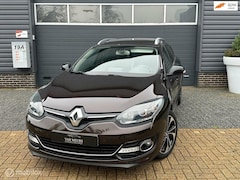 Renault Mégane Estate - 1.2 TCe Bose, cruise, navigatie, lm velgen, half leder, open dak, trekhaak, apk 07-2025