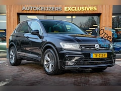 Volkswagen Tiguan - 1.4 TSI 4Motion Highline Business R Line Panoramadak Adapt. Cruise Camera Navi