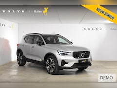 Volvo XC40 - B4 211PK Automaat Plus Dark / Lighting Pack / Pixel led / 20'' Velgen / Donker getint glas