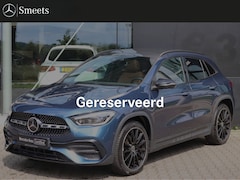 Mercedes-Benz GLA-Klasse - 250 e AMG Line Panoramadak | Multispaak | Keyless Entry | Dodehoekassistent | Memory Seats