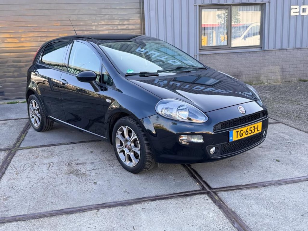 Fiat Punto Evo - 0.9 TwinAir Sempre Eerst eigenaar - AutoWereld.nl