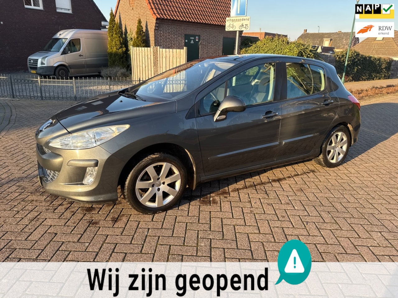 Peugeot 308 - 1.6 VTi XT 1.6 VTi XT - AutoWereld.nl