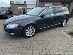 Volvo V70 - 1.6 D2 Nordic+ Automaat Navigatie Leder Stoelverw