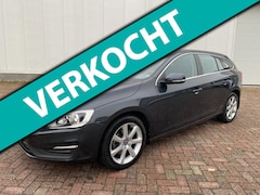 Volvo V60 - 1.5 T3 Momentum airco trekhaak 2015 nl auto