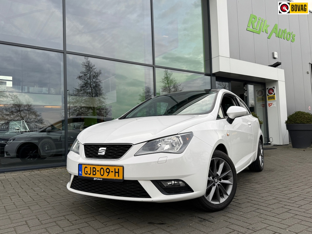 Seat Ibiza SC - 1.2 TSI I-Tech * Cruise Control * Clima * Navi * Sportstoelen - AutoWereld.nl