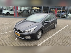 Kia Cee'd - 1.6 GDI ComfortLine | Cruise Control | Bluetooth | Dealeronderhouden