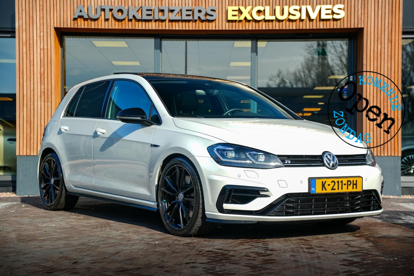 Volkswagen Golf - 2.0 TSI 4Motion R Panodak Camera Navi ACC - AutoWereld.nl