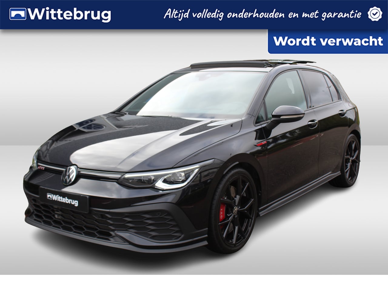 Volkswagen Golf - 2.0 TSI 300pk DSG GTI Clubsport / Estoril 19" Zwart / Panoramadak / Black Style / IQ LED / - AutoWereld.nl