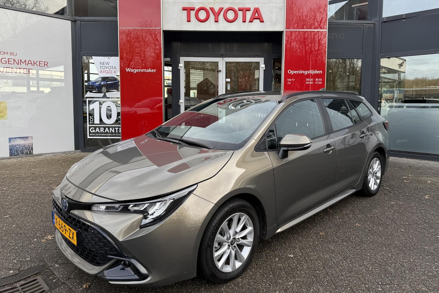 Toyota Corolla Touring Sports - 1.8 HYBRID 140 ACTIVE APPLE/ANDROID AD-CRUISE CAMERA LM-VELGEN NL-AUTO - AutoWereld.nl