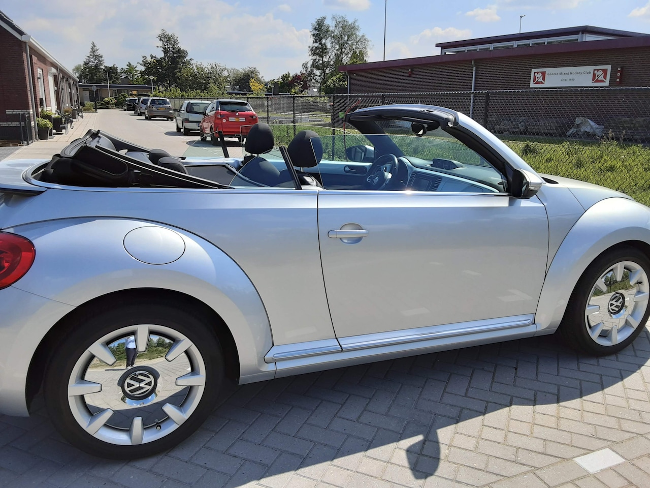 Volkswagen Beetle Cabriolet - 1.2 TSI Design BlueMotion - AutoWereld.nl