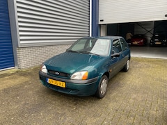 Ford Fiesta - 1.3-8V Classic inruil koopje rijd en schakelt goed