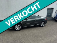 Peugeot 307 CC - 2.0-16V, '06, 209000 km, luxe uitvoering met 4 nieuwe banden en een nieuwe apk keuring