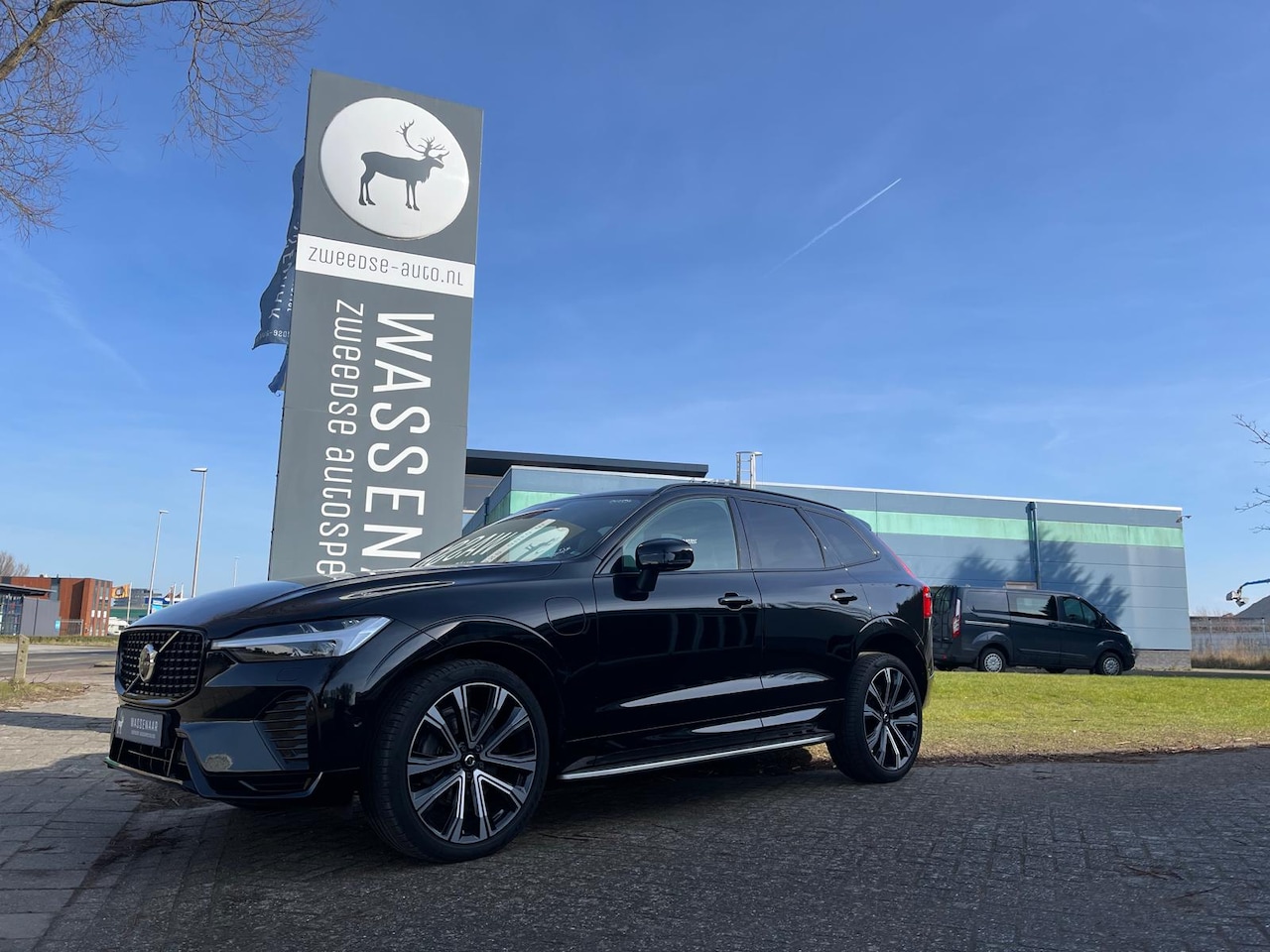 Volvo XC60 - T6 Plug-in hybrid AWD R-Design | Rijklaarprijs | Trekhaak | Model 2022 | - AutoWereld.nl