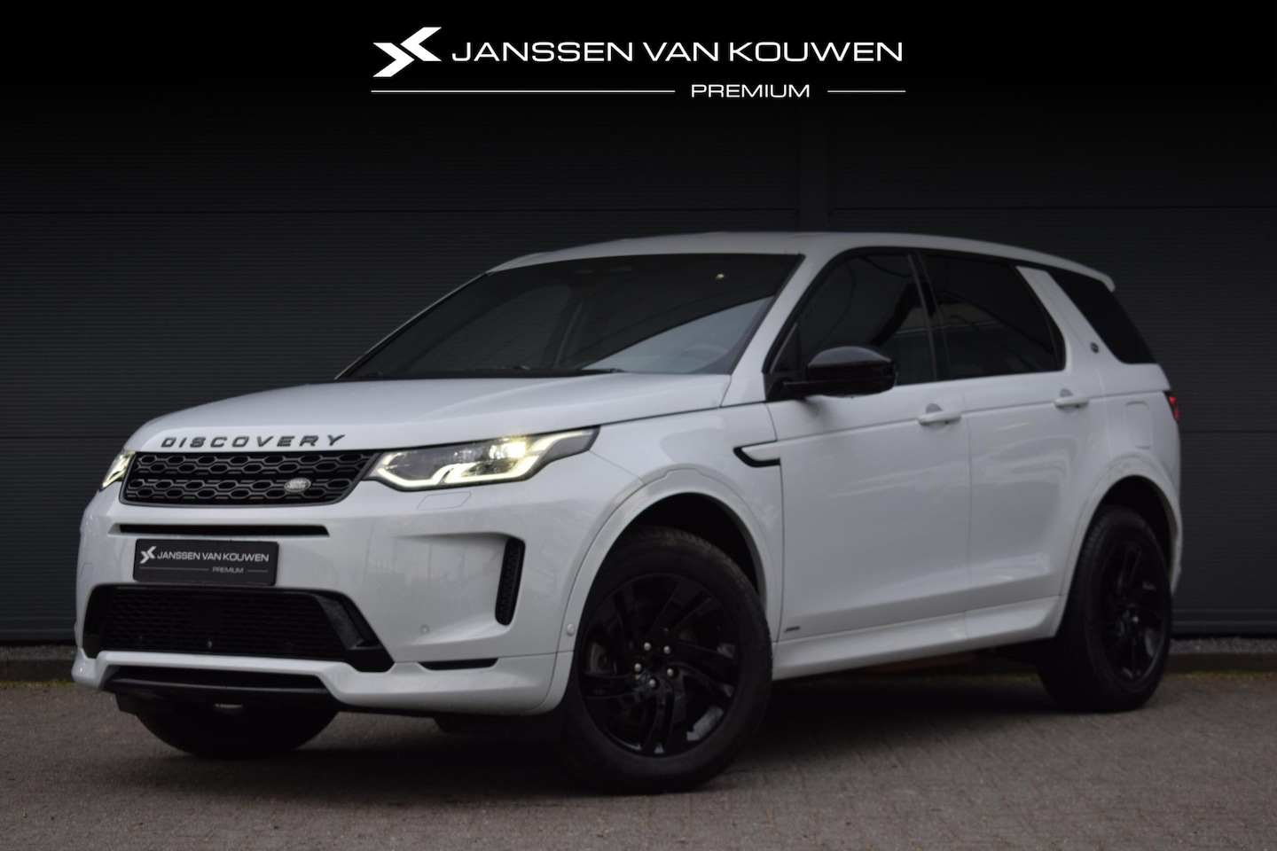 Land Rover Discovery Sport - P300e R-Dynamic S / Trekhaak / Meridian / Stoel/Stuurverwarming - AutoWereld.nl