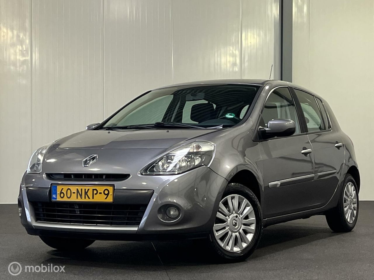 Renault Clio - 1.2 TCe Collection 5-drs [ NAP spotify airco LM cruise ] - AutoWereld.nl