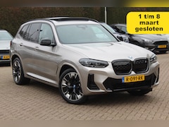 BMW iX3 - Executive 80 kWh / Panoramadak / Camera / Leder / 20'' / DAB / Sfeerverlichting / Stoelver