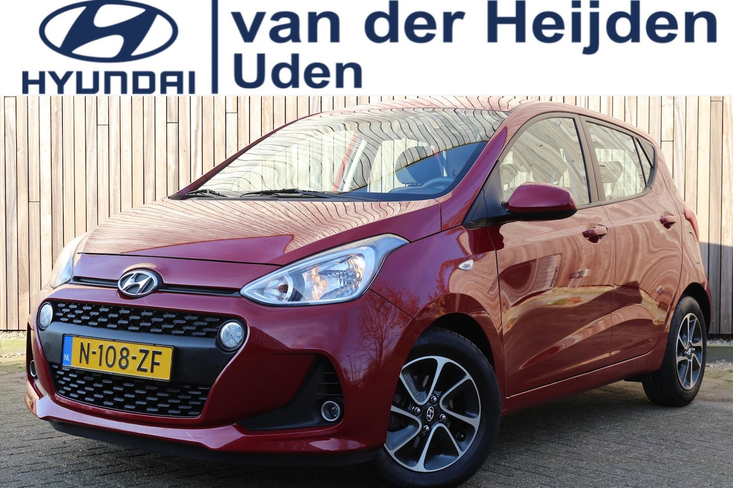 Hyundai i10 - 1.2 5DR Go! RIJKLAAR - AutoWereld.nl