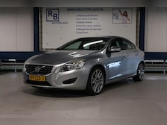 Volvo S60 - 1.6 T4F Kinetic / Automaat / 1e EIG / TOPPER