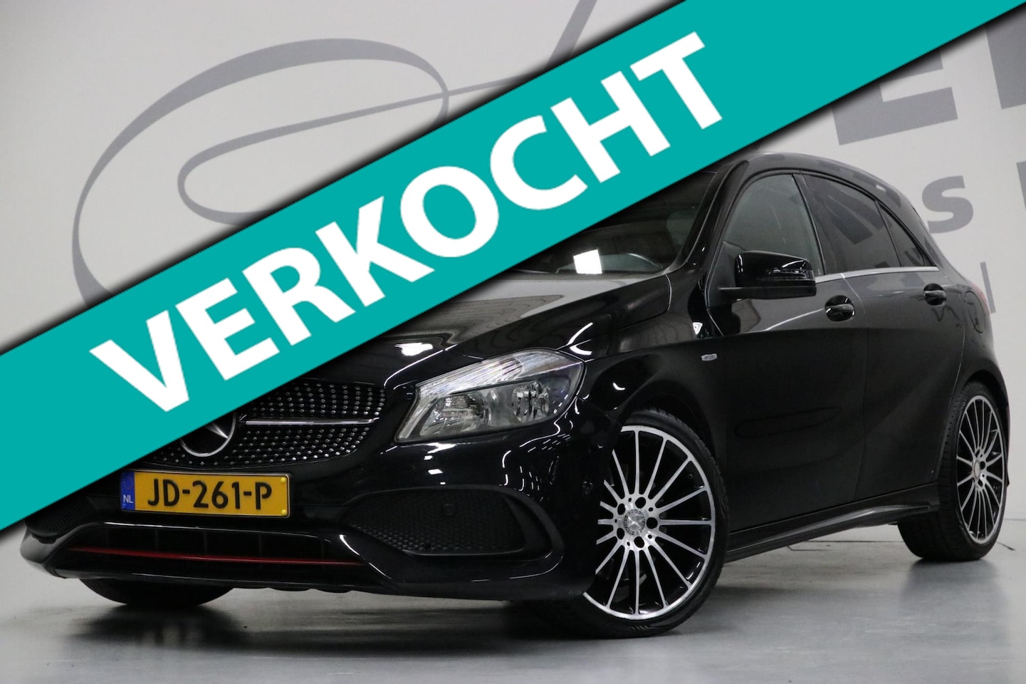 Mercedes-Benz A-klasse - 250 Sport/ AMG-pakket/ Achteruitrijcamera/ Apple carplay - AutoWereld.nl