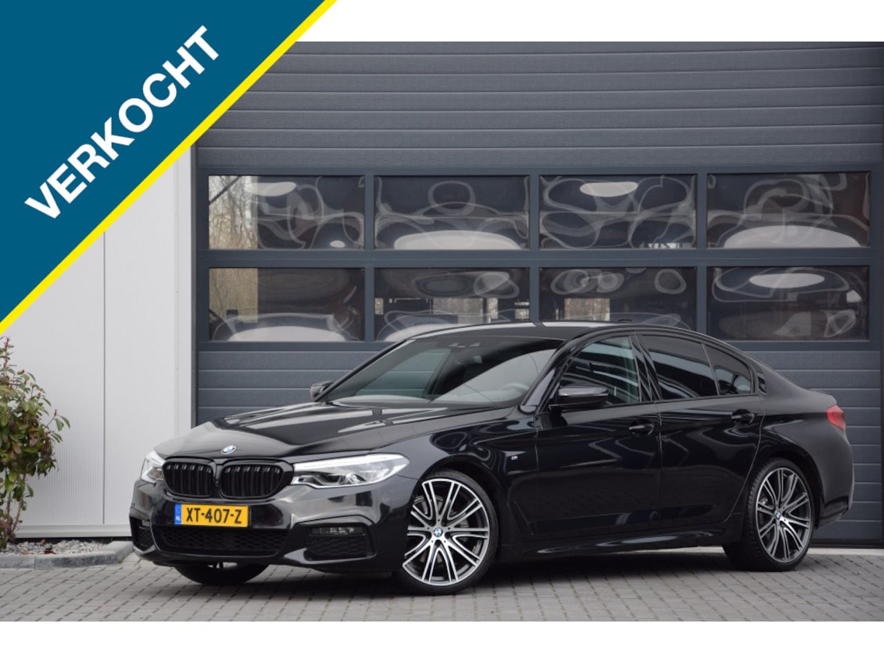 BMW 5-serie - 520i M-Sport High Executive | Memorie | Camera - AutoWereld.nl