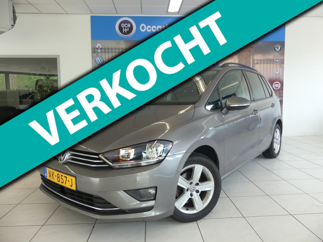 Volkswagen Golf Sportsvan - 1.2 TSI Business Edition Connected Stoelverwarming Navi LMV PDC Cruise AUTO IS NET BINNEN! - AutoWereld.nl