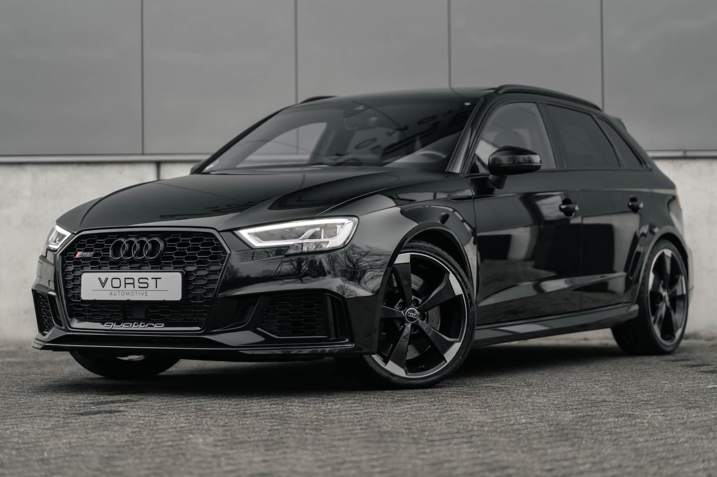 Audi A3 Sportback - 2.5 TFSI RS 3 quattro 2.5 TFSI RS 3 quattro - AutoWereld.nl