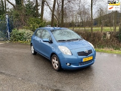 Toyota Yaris - 1.3 VVTi Luna Automaat met airco, NAP