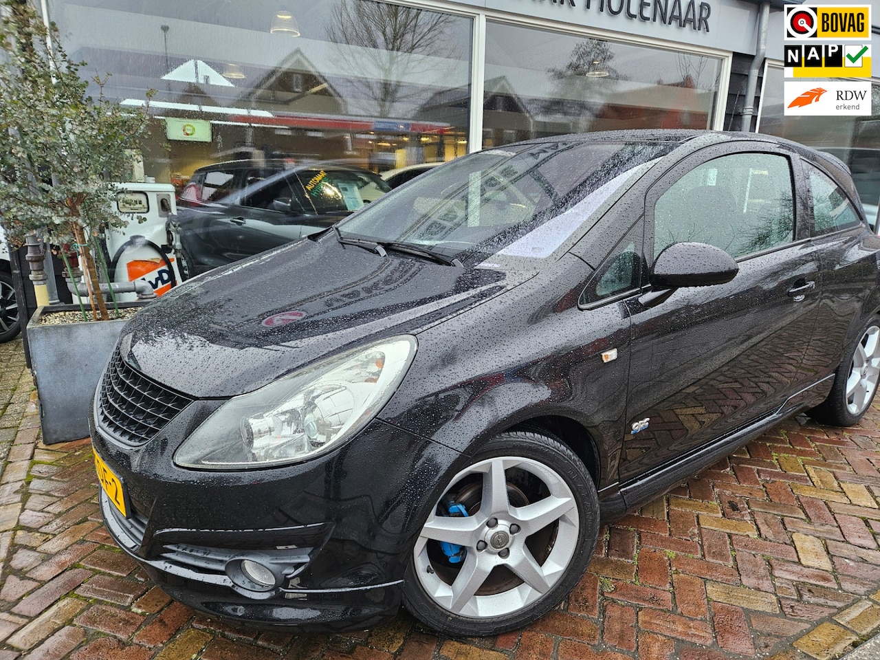 Opel Corsa - 1.4-16V Sport 1.4-16V Sport,Opc line.nette goed onderhouden auto - AutoWereld.nl