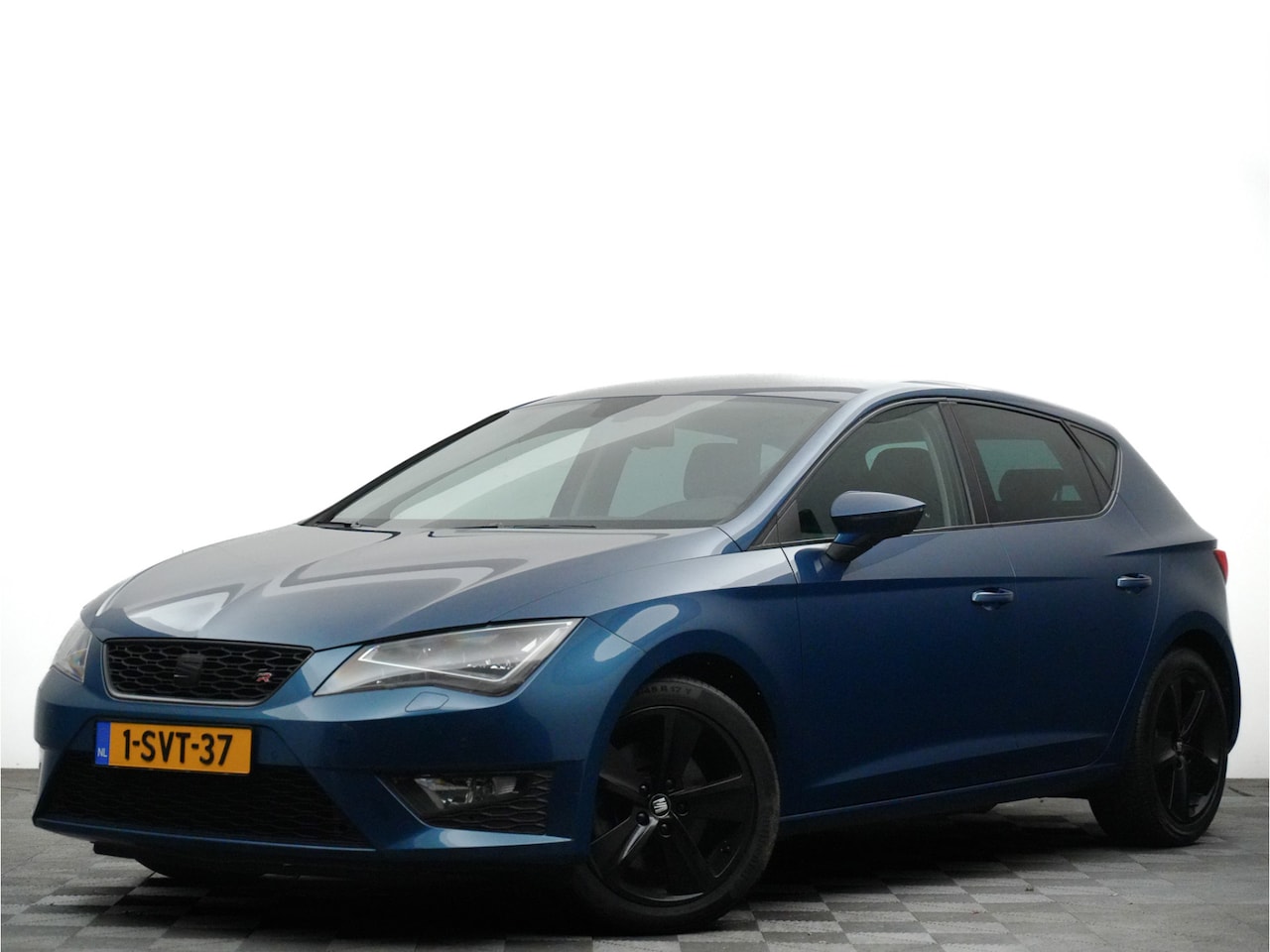 Seat Leon - 1.8 TSI FR 235PK (leer,navi,matrix led,pdc,) - AutoWereld.nl