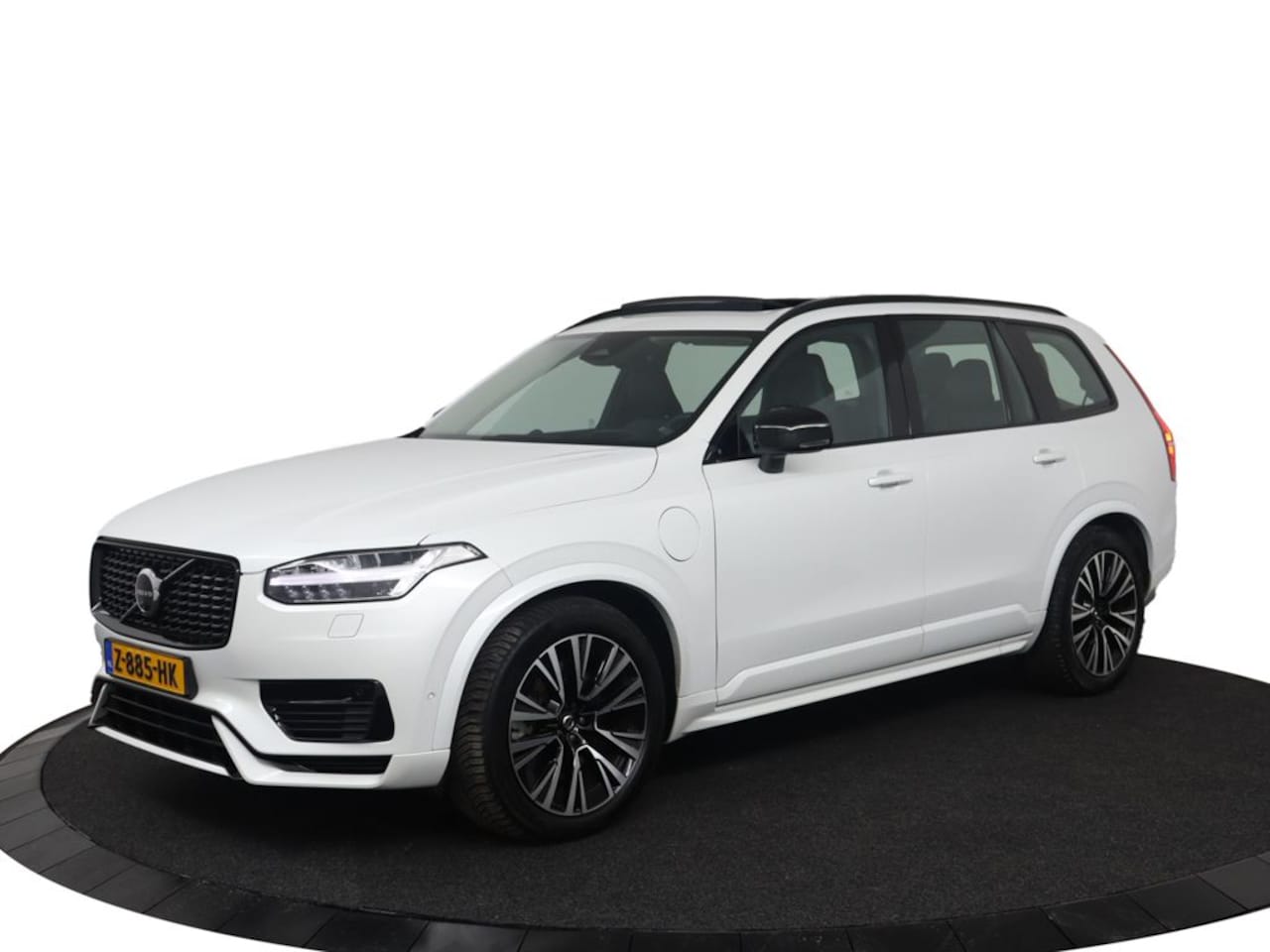 Volvo XC90 - T8 Recharge AWD Ultimate Dark | Full Option! | Bowers & Wilkins | trekhaak | Gelamineerde - AutoWereld.nl