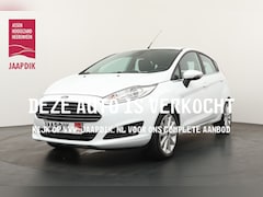 Ford Fiesta - BWJ 2015 | 101PK Titanium | CLIMA | NAVI | CRUISE | PDC | LICHTMETAAL |