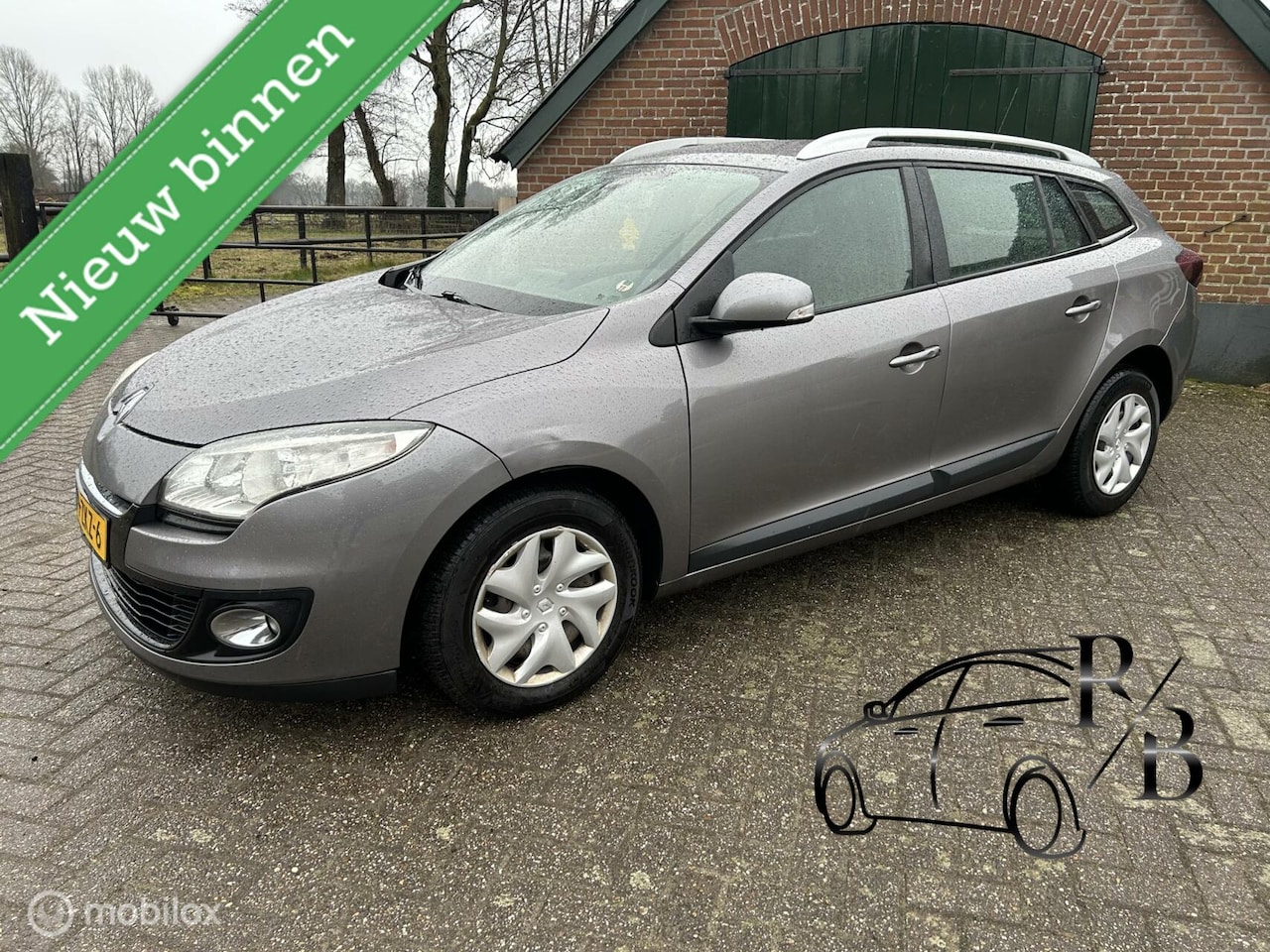 Renault Mégane Estate - 1.5 dCi Collection NIEUWE APK/NAVI/AIRCO - AutoWereld.nl