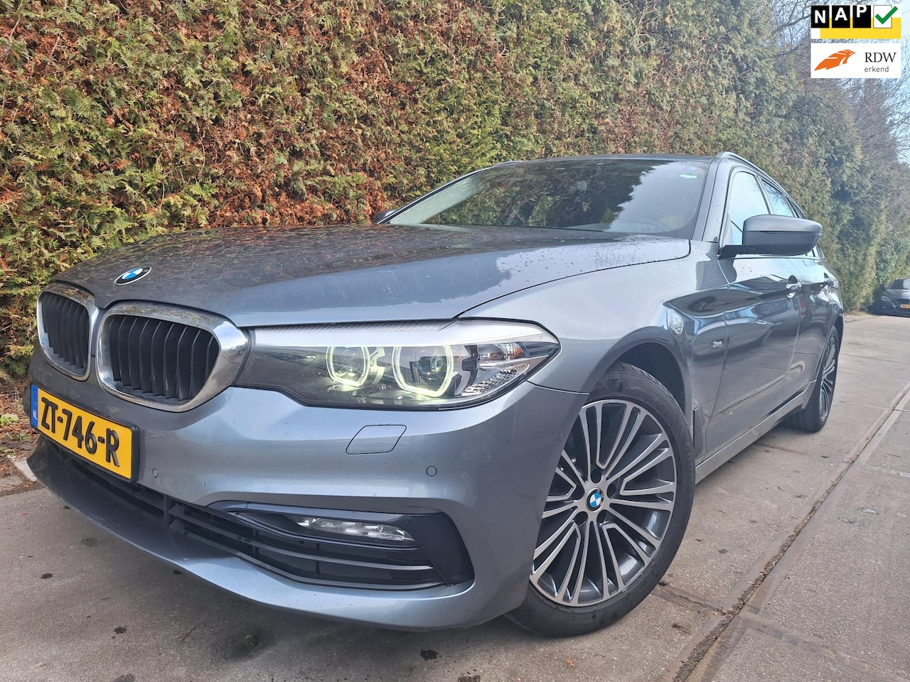 BMW 5-serie Touring - 520d xDrive High Executive 520d xDrive High Executive - AutoWereld.nl