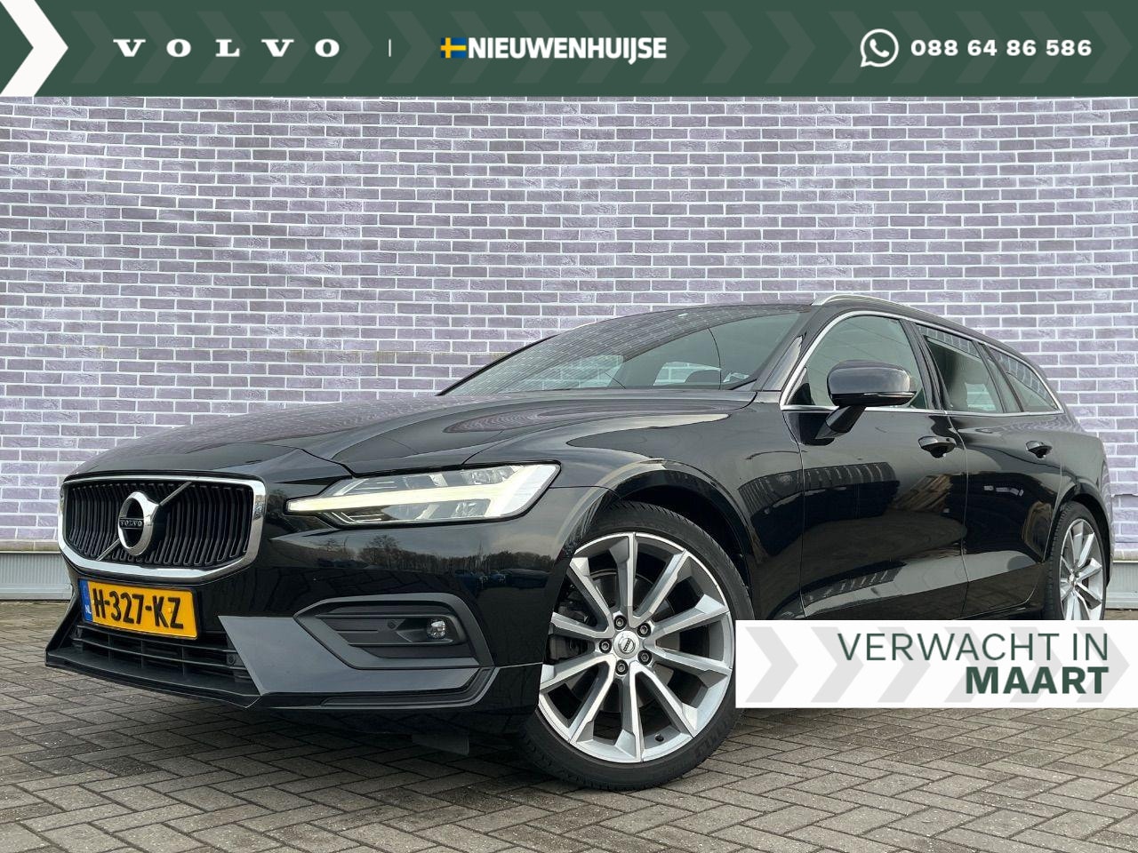 Volvo V60 - 2.0 T4 Momentum Pro | Panorama dak | Trekhaak | Adaptieve cruise control VN | Stoel/stuur - AutoWereld.nl