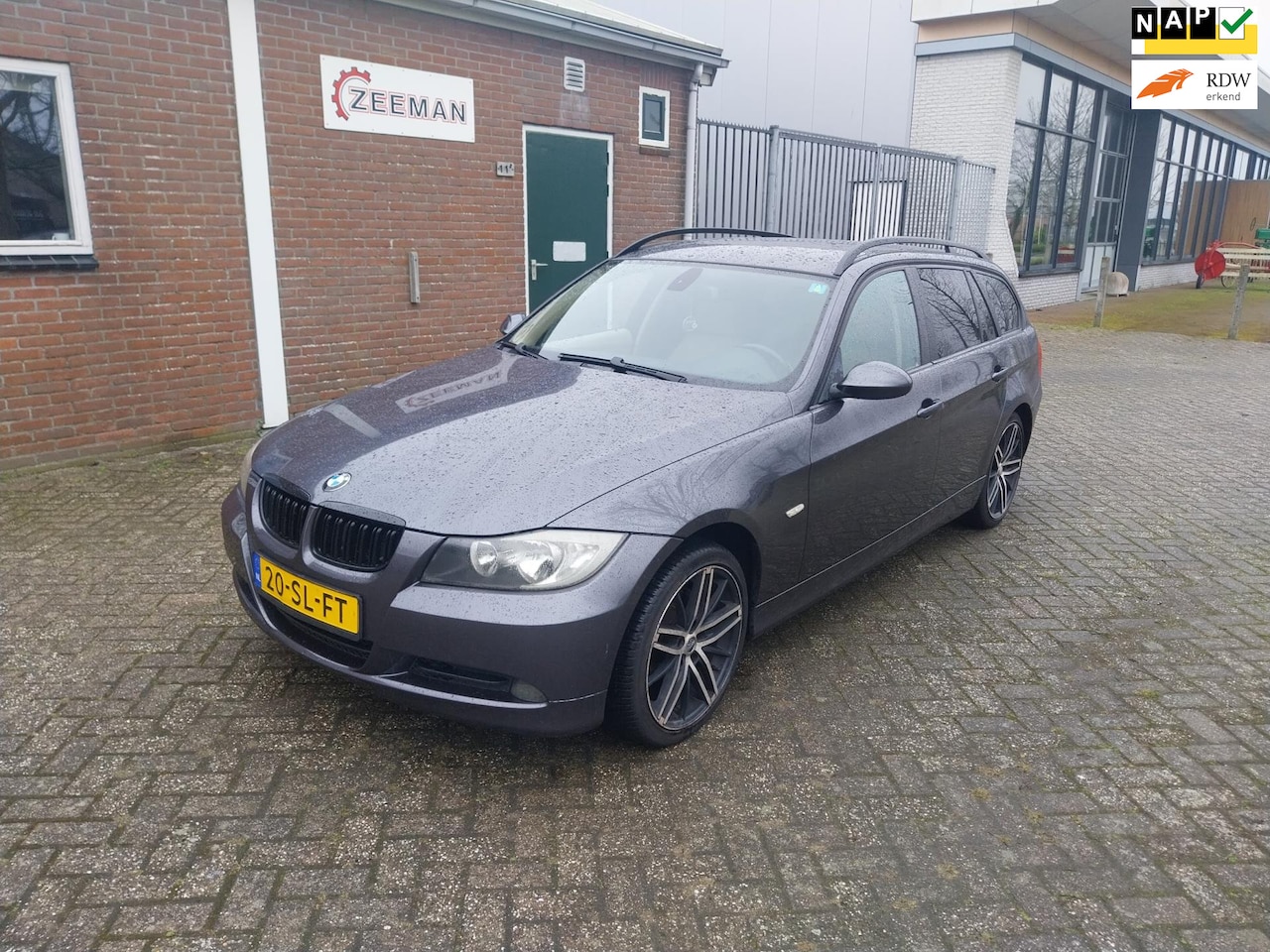 BMW 3-serie Touring - 320i High Executive // Uniek Netjes!!! - AutoWereld.nl