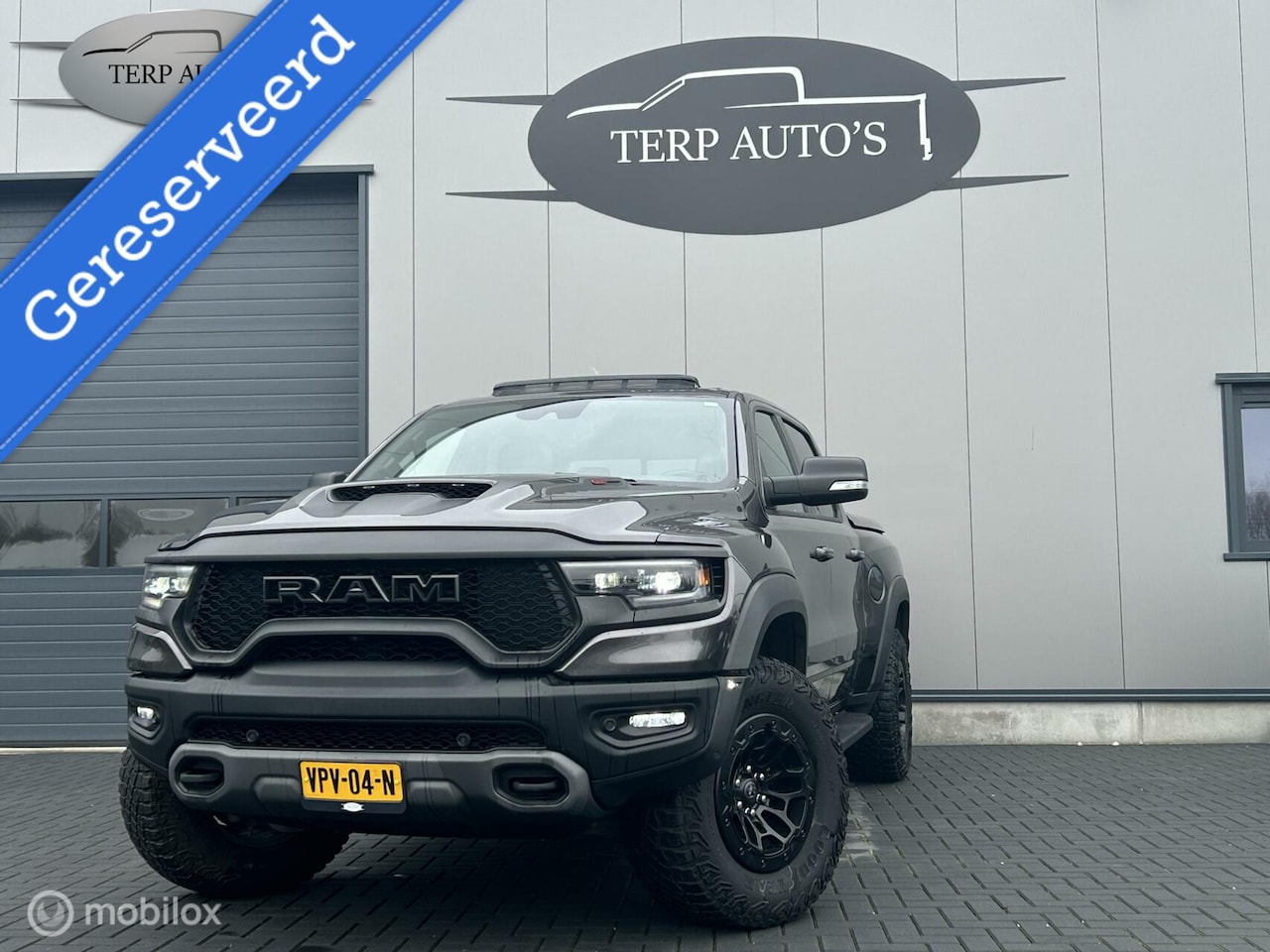 Dodge Ram 1500 - 4X4 6.2 V8 4x4 Crew Cab TRX - AutoWereld.nl