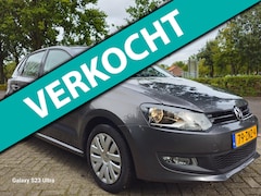 Volkswagen Polo - 1.2 TSI BlueMotion Comfort Edition 2e eigenaar dealer airco cruis control parkeer sensor n