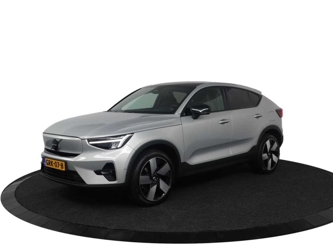 Volvo C40 - Twin Motor Ultimate| Stoel & stuurwielverwarming | Adaptieve cruise control incl. BLIS | 3 - AutoWereld.nl