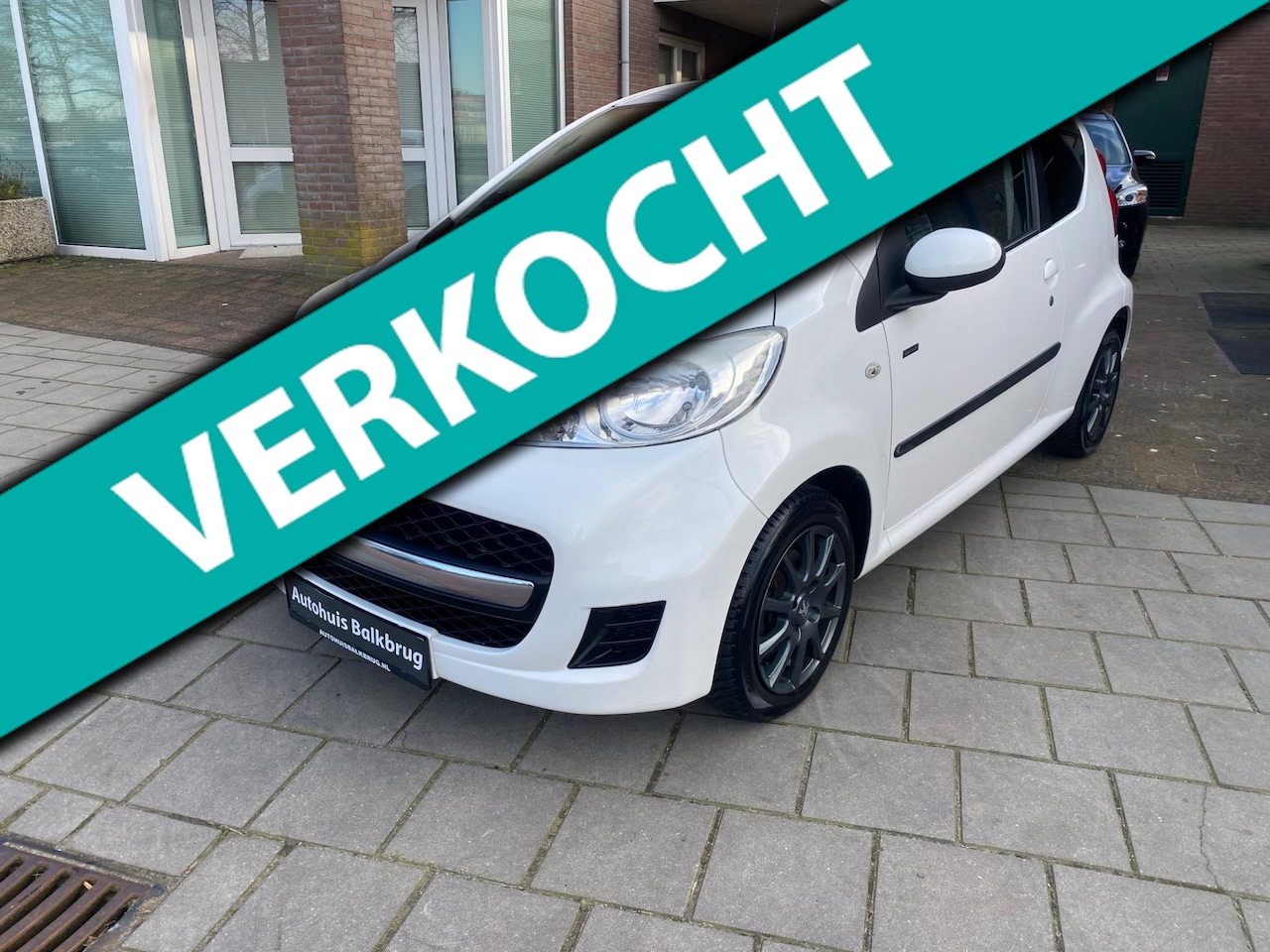 Peugeot 107 - 1.0-12V Sportium AIRCO EL RAMEN LM VELGEN 72487 KM - AutoWereld.nl