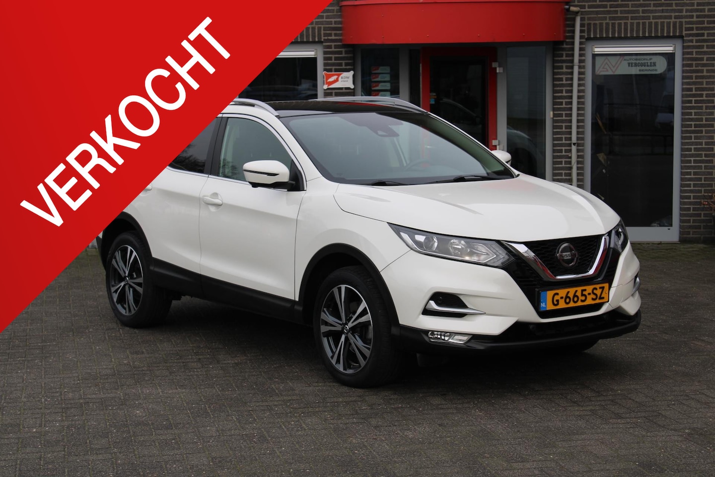 Nissan Qashqai - 1.3 DIG-T N-Connecta Navi/360 Camera/Pano Incl Garantie!! - AutoWereld.nl